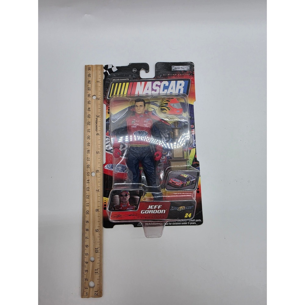 Jakks Pacific NASCAR Jeff Gordon Road Champs Action Figure 24171 DuPont 2003 NEW - Picture 12 of 12
